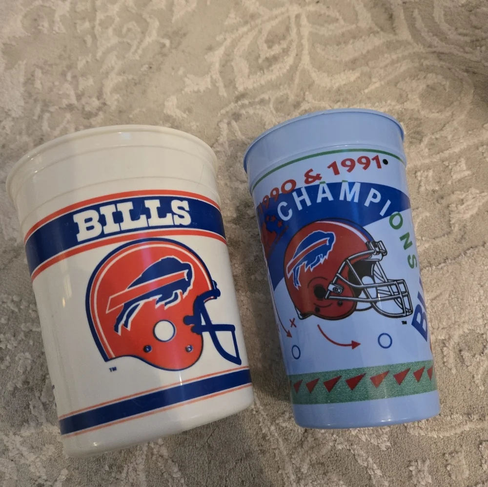 Set Of 13 Vintage 1990s NFL Buffalo Bills Collectible Plastic Cups